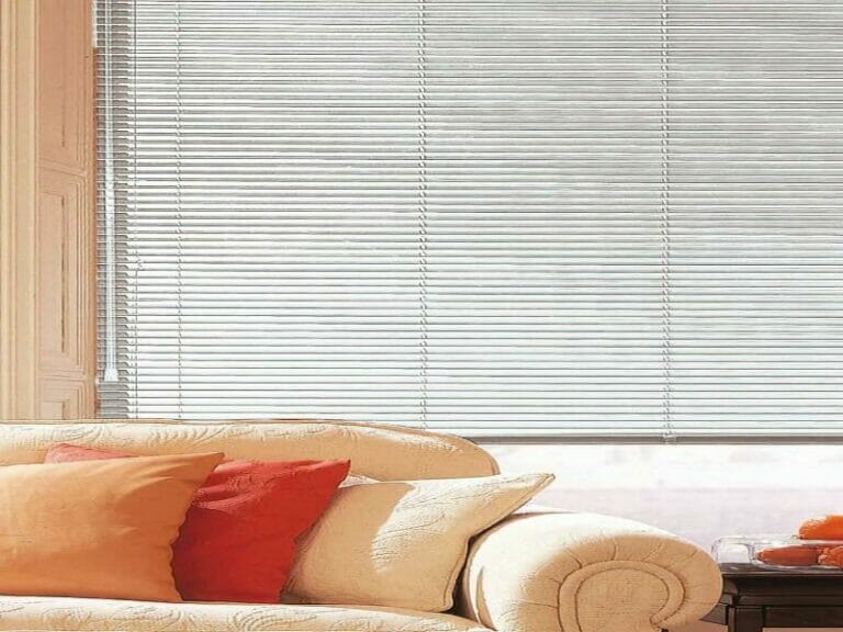 Stores horizontaux en aluminium - Stores sur mesure - Multi-Stores ...